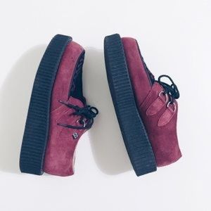 AUTHENTIC TUK CREEPERS