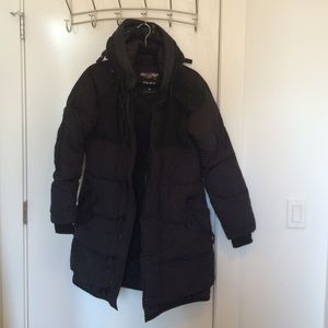 Aritzia TNA Puffer Coat