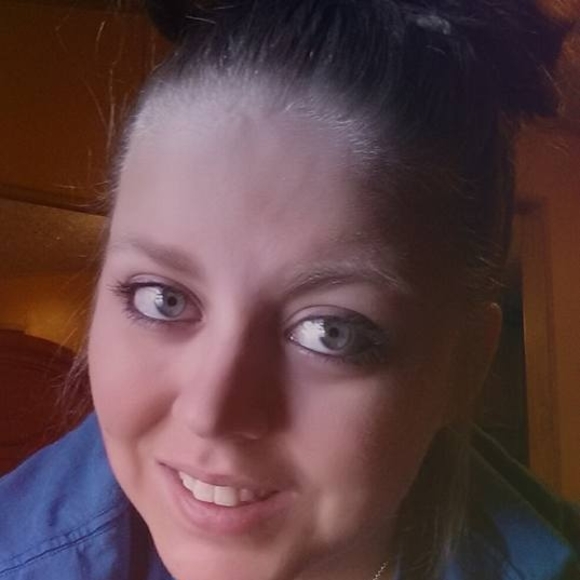 Meet your Posher, Amanda - Picture 1 of 1