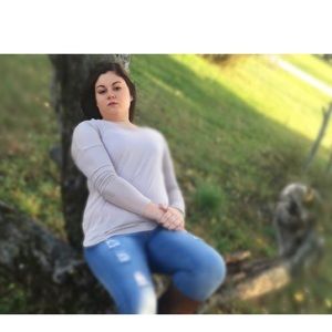 Meet your Posher, Cassi