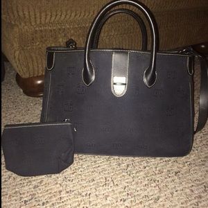 Dooney & Bourke set