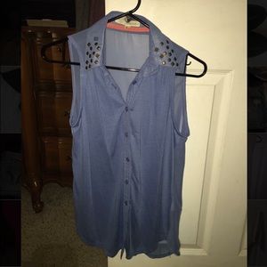 Hi-low tank with stud detail. Chiffon back.