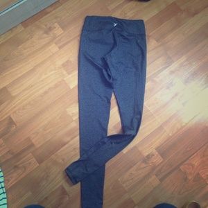 Old navy yoga leggings