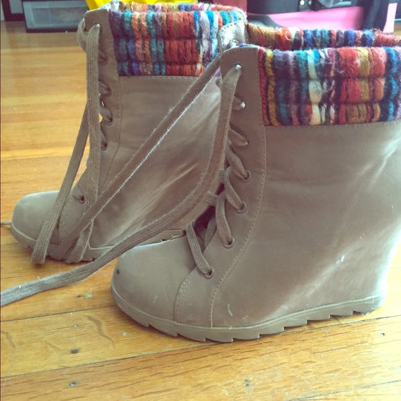 Size 6 brown wedges
