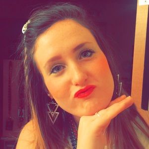 Meet your Posher, Kristin