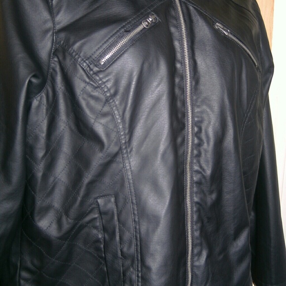 ♡ Plus Size Hooded Winter Jacket - Picture 2 of 2