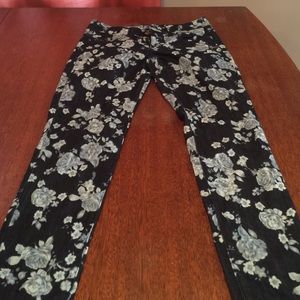 Flowered jeans