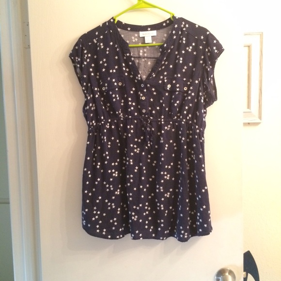 Short sleeve maternity shirt