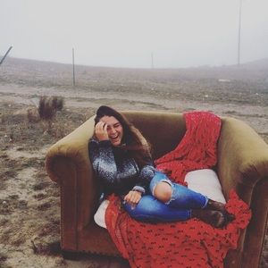 Meet your Posher, Olivia