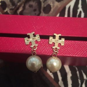 Cute earrings