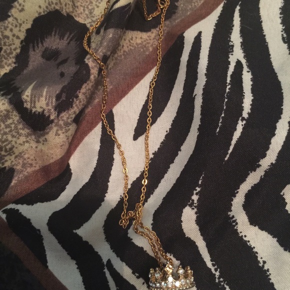 Necklace with crown pendant