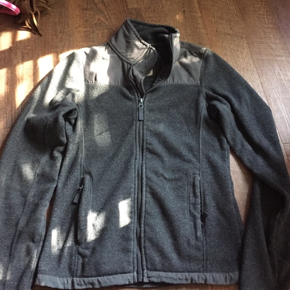 Aeropostale fleece north face type jacket