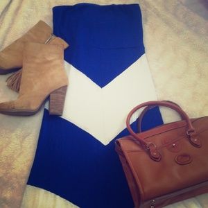 🌀 Blue and White Chevron Dress 🌀