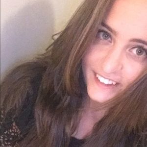 Meet your Posher, Isabella