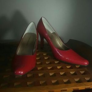 Hot red patent pump!