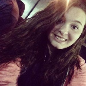 Meet your Posher, Carly