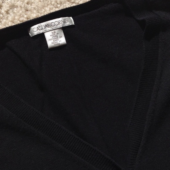 Black cardigan with beautiful buttons and details! - Picture 2 of 4