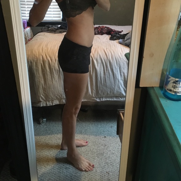 Lulu lemon shorts xs