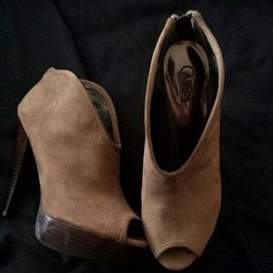 Suede Heel Bottie Style