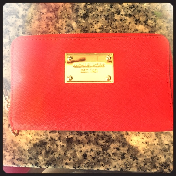 Michael Kors Handbags - Michael Kors Wallet