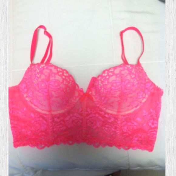 Final Price! Victoria's Secret Boned Bra!