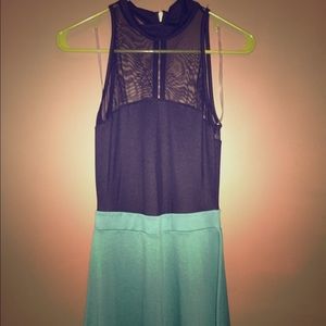 High neck mesh • 2-color dress • SIZE M