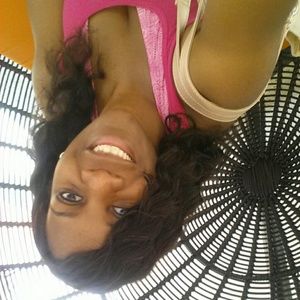 Meet your Posher, Ebony