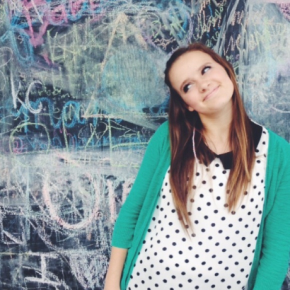 Meet your Posher, Bailee - Picture 1 of 1