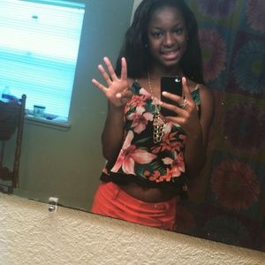 Meet your Posher, Kelli