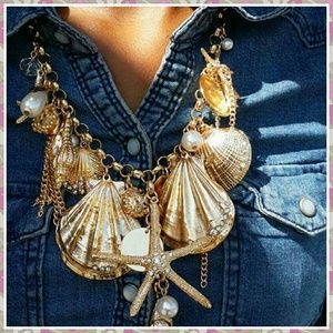 🎉FLASH SALE🎉UNDER THE SEA NECKLACE