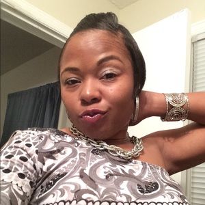 Meet your Posher, Korikia