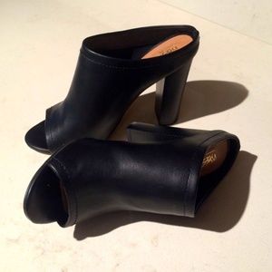Mossimo Black Mules Size: 7