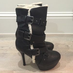 Penny Loves Kenny buckled Sherpa lined boots