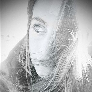 Meet your Posher, Constance