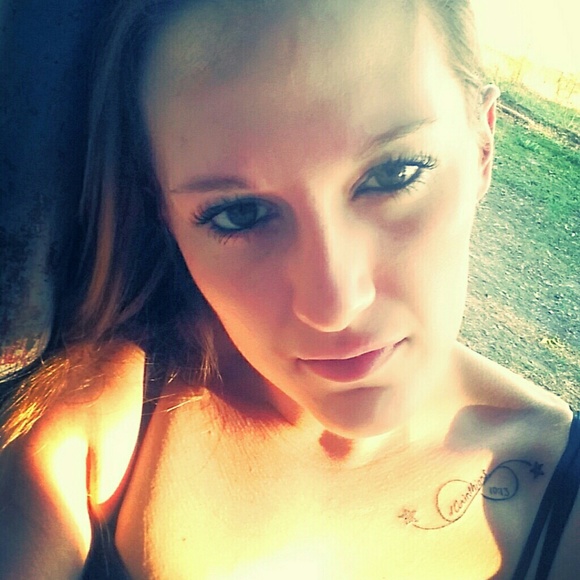 Meet your Posher, Samantha