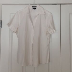 Short sleeve button down