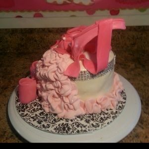 Novelty cake