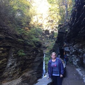 Meet your Posher, Julie