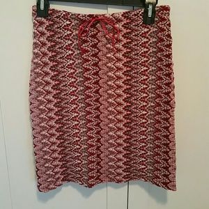 Woven mid skirt