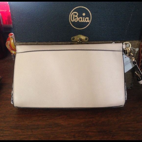 Coach Purse - Picture 4 of 4