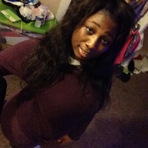 Meet your Posher, Dana