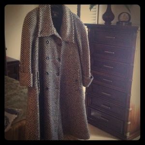 Elegant Burberry 100% Wool Flared Coat Elegant Burberry 100% Wool Flared Coat
