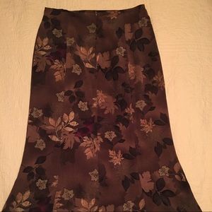 *** REDUCED *** Below the knee skirt