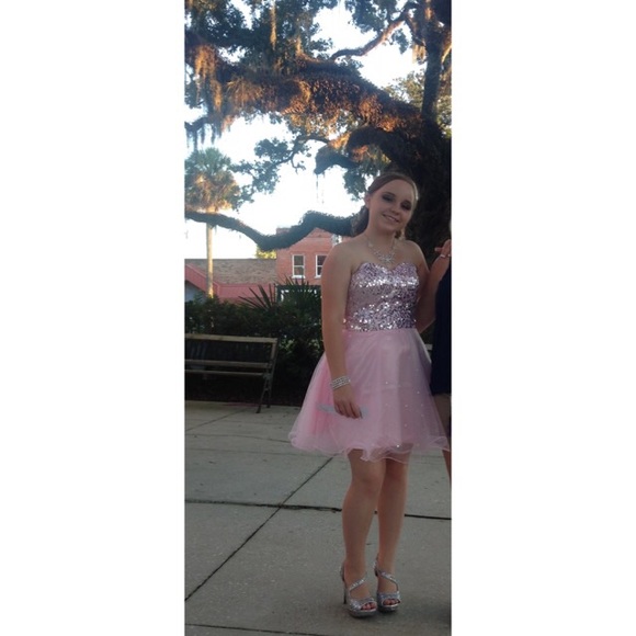 Dress - Picture 3 of 3