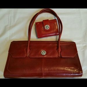 Wilsons Leather Handbag & Wallet