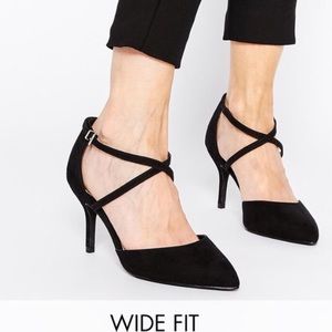 Brand New Pointed heels