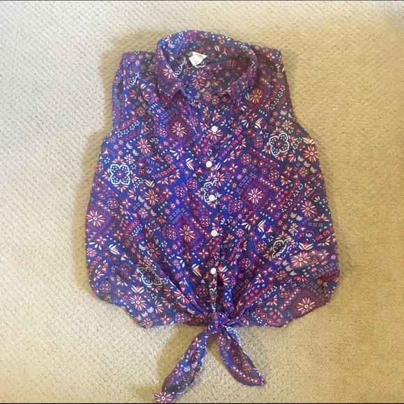 Forever 21 tie front tank