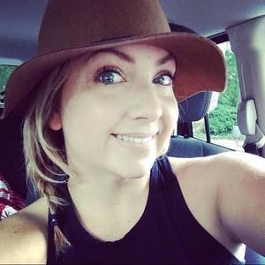 Meet your Posher, Christy