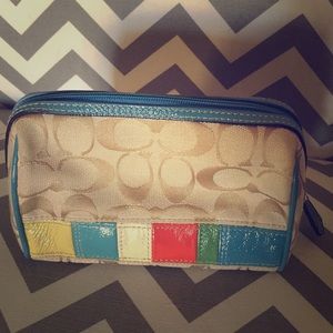 💗SALE💗 Adorable Coach Accessory Pouch