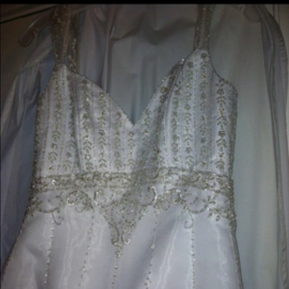 Beautiful Wedding Dress-Tags Attached ๐ฐ๐๐๐๐๐ - Picture 4 of 4
